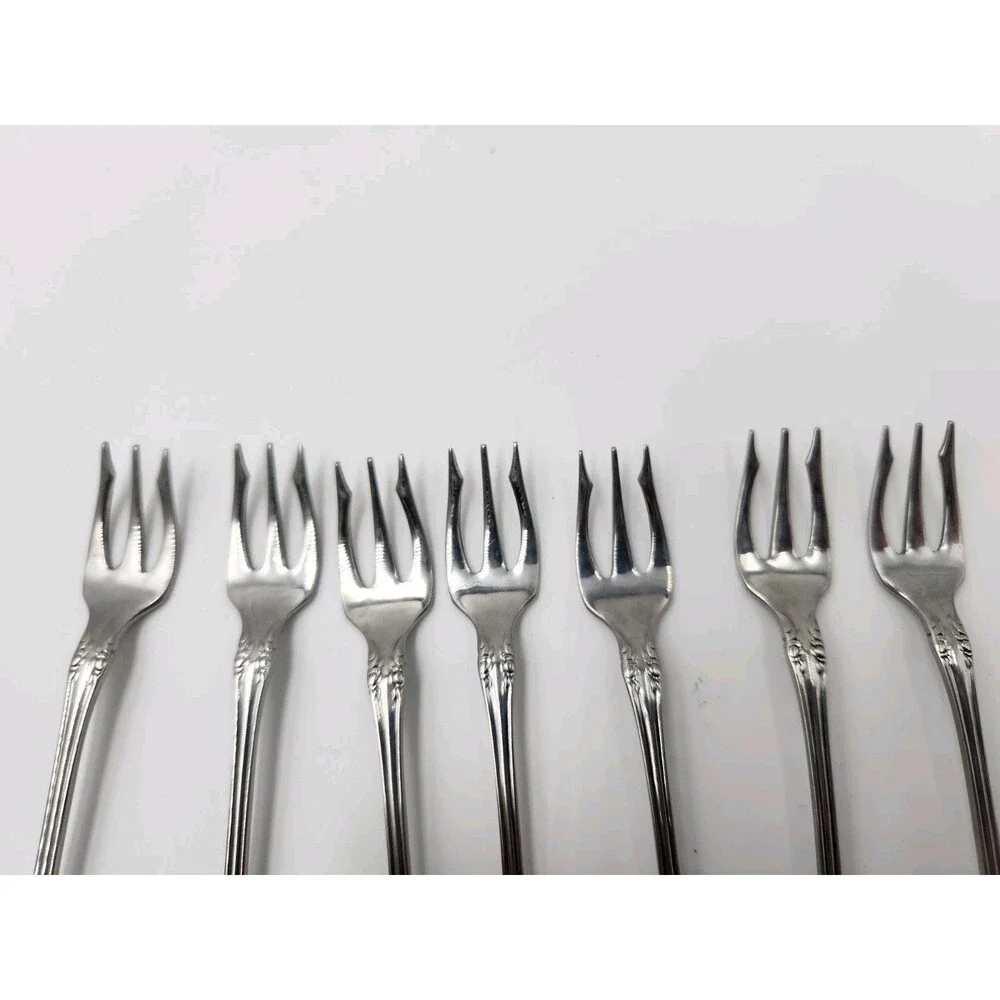Set Of 7 Oneida Community BRAHMS Stainless Seafood Oyster Cocktail Forks 6